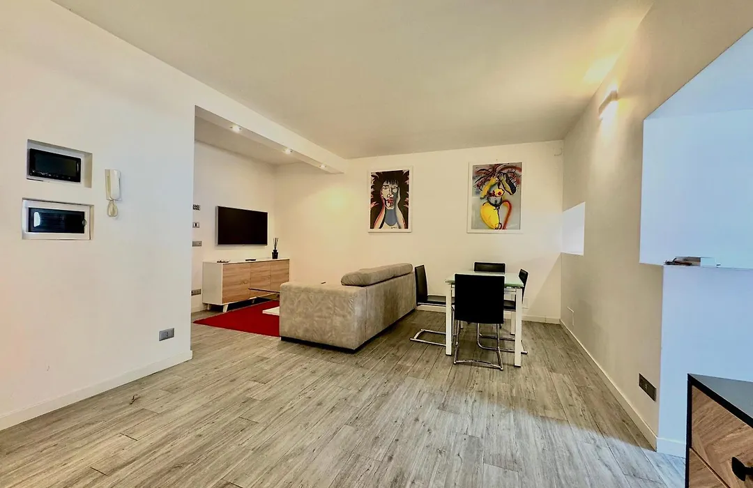 Mercede Apartment - Spanish Steps-1
